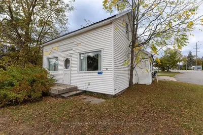 190 Phillip Street E, Gravenhurst, On P1p 1j3