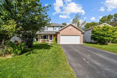8 Robin Street, North Middlesex, On N0m 1a0