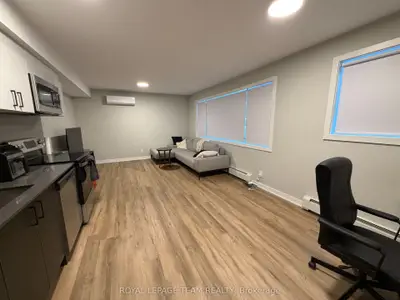 1305 Summerville Avenue B06, Carlington - Central Park, On K1z 8g7
