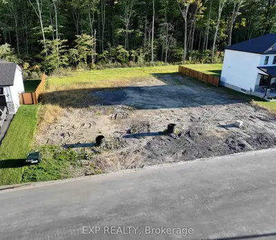 1383 Fribourg Street, Russell, On K0a 1w0