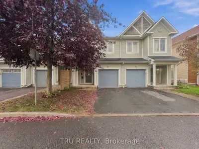 336 Hillsboro Private 48, Kanata, On K2m 3b2