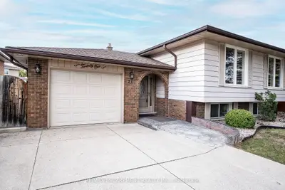 21 Green Forest Drive, Hamilton, On L8g 3a9