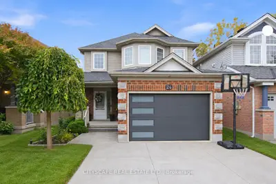 24 Gees Way, Cambridge, On N3c 4m5