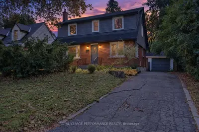 140 Begonia Avenue, Alta Vista And Area, On K1h 6e4
