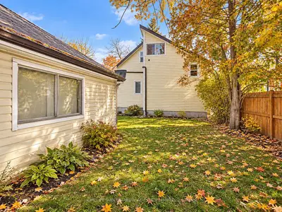 17 MANNING Street, St. Catharines, ON L2R 4M1