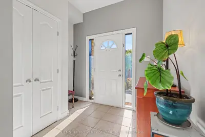 1063 Northgraves Crescent, Kanata, On K2m 0c6