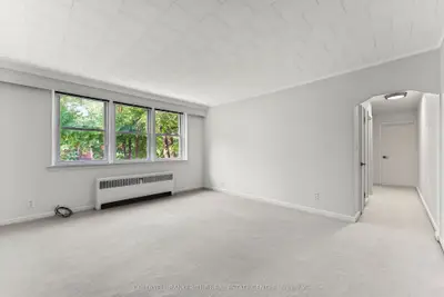 4 Robinson Street 9, Hamilton, On L8p 1y5