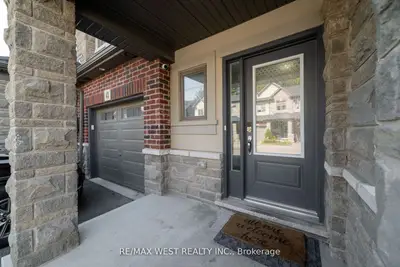 324 Equestrian Way 44, Cambridge, On N3e 0e2