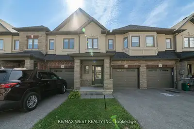 324 Equestrian Way 44, Cambridge, On N3e 0e2