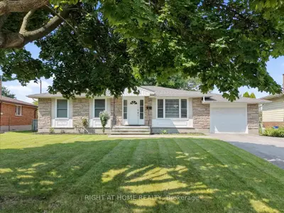 43 Monarch Park Drive, St. Catharines, On L2m 3k8
