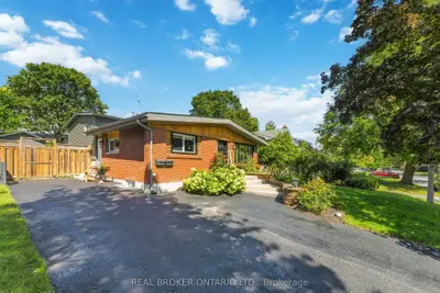 1849 Florida Avenue, Alta Vista And Area, On K1h 6y9