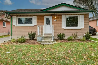 79 Hoffman Street, Waterloo, On N2m 3m8