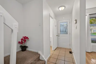 2434 BRAEBURN Place, Blackburn Hamlet, ON K1B 4M4
