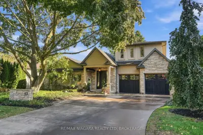 13 Royal Henley Boulevard, St. Catharines, On L2n 4r7