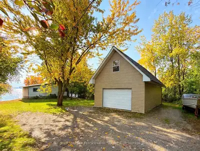 18 Lakeview Boulevard, Kawartha Lakes, On K0m 2c0