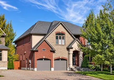 315 Rideau River Place, Waterloo, On N2v 2y5