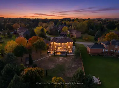 18 Hawthorne Road, Mono, On L9v 1a3