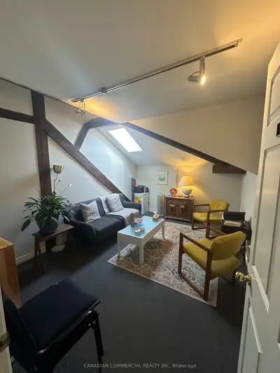 186 Albert Street, London East, On N6a 1m1