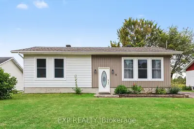 18 CENTRE Street, Clarence-Rockland, ON K0A 1E0