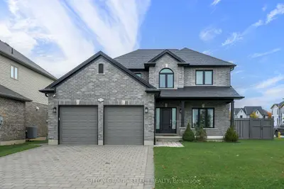 102 Timberwalk Trail, Middlesex Centre, On N0m 2a0