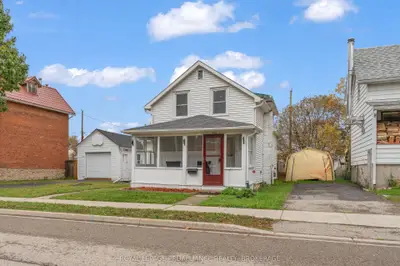 262 BROCK Street, Gananoque, ON K7G 1K4