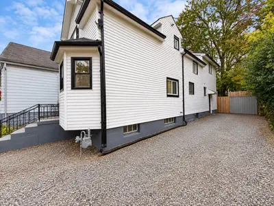49 Paddington Avenue, London South, On N6j 2s5