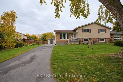 138 Baker Street, Kingston, On K7k 7k9