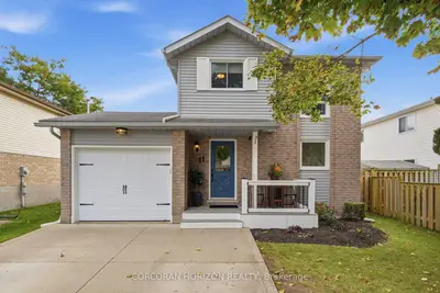 11 Sandalwood Drive, Cambridge, On N1p 1a5
