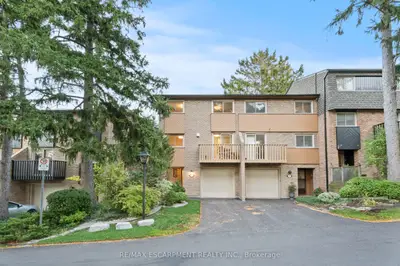 1967 Main Street W 7, Hamilton, On L8s 4p4