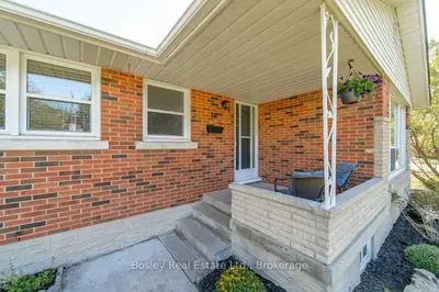18 Maywood Road, Kitchener, On N2c 2a3