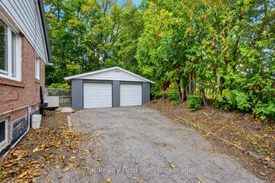 15 Dumbarton Street, Guelph, On N1e 3t4
