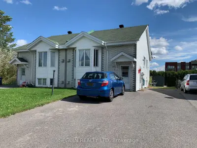 613-1 / 613-2 Paul Crescent, Hawkesbury, On K6a 3t8