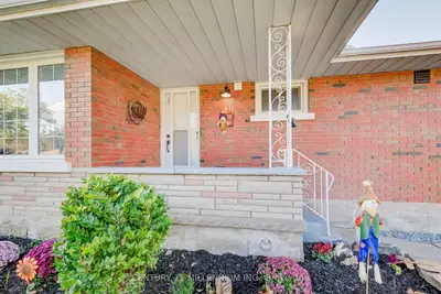 46 Traynor Avenue, Kitchener, On N2c 1v9