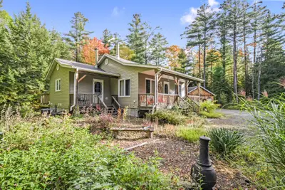 2726 OLD MUSKOKA Road, Huntsville, ON P0B 1M0