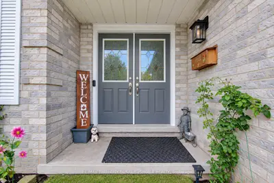 46 Robson Avenue, Cambridge, On N1t 1l2