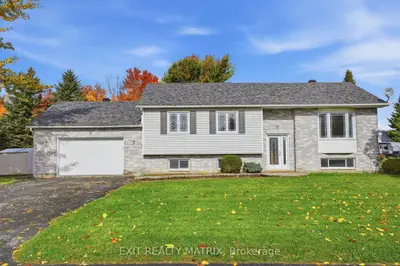 2 MAHEU Street, Russell, ON K0A 1W0