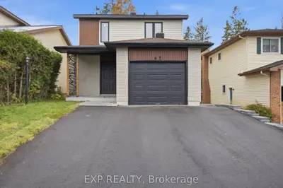42 Antler Avenue, Barrhaven, On K2j 2h2