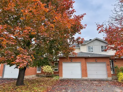 1409 CARAVEL Crescent, Orleans - Cumberland and Area, ON K1E 3X4