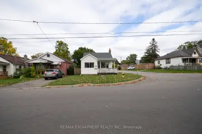 364 Wellington Street, Brantford, On N3s 4a6