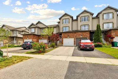 222 Sophia Crescent, Kitchener, On N2r 1x8