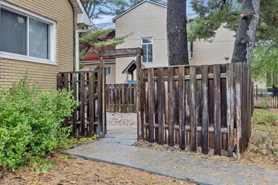 2131 NEEPAWA Avenue, Carlingwood - Westboro and Area, ON K2A 3L8