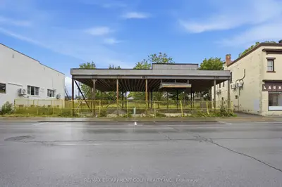 49 Division Street, Welland, On L3b 3z5