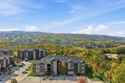 12 Beckwith Lane 303, Blue Mountains, On L9y 0a4