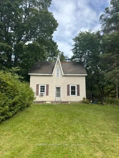 112 Queen Street W, South Bruce Peninsula, On N0h 1p0