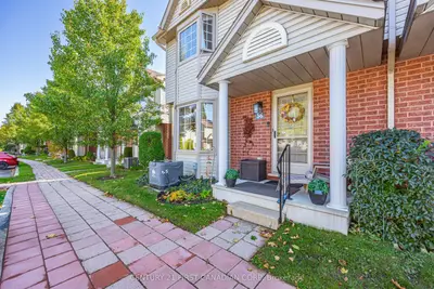 50 Chapman Court 36, London North, On N6g 5e1