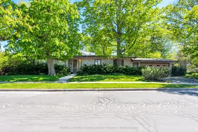 2 Churchill Street, Kingston, On K7m 2k5