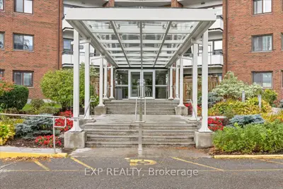 20 CHESTERTON Drive 114, Cityview - Parkwoods Hills - Rideau Shore, ON K2E 6Z7