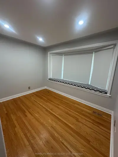 88 Maywood Road, Kitchener, On N2c 2a4