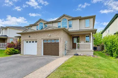 561 Dansbury Drive, Waterloo, On N2k 4e2
