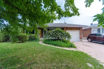 704 Ellen Avenue 2, Elmvale Acres And Area, On K1g 2z6